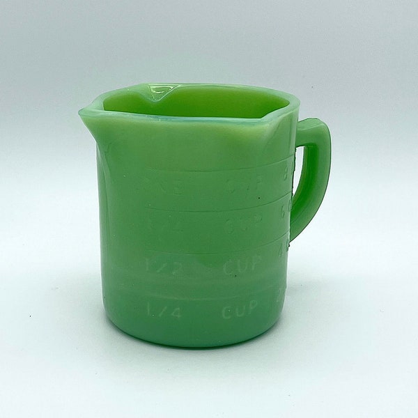 Jadeite Green Glass Vintage Style 1 Cup / 8 oz Measuring Cup Depression Style with Pour Spouts