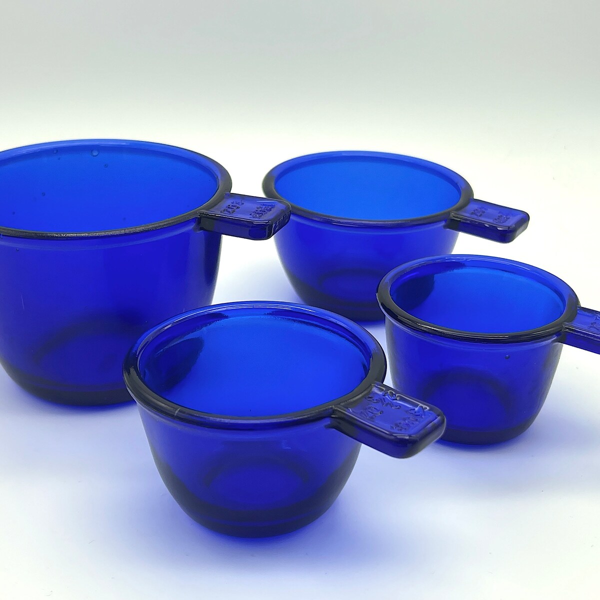 Nesting Vintage Style Stacking 4 Pc. Measuring Cups Set 1/4, 1/3, 1/2, 1 Cup Depression Style in Cobalt Blue Glass Color - Etsy