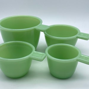 Nesting Vintage Style Stacking 4 Pc. Measuring Cups Set 1/4, 1/3, 1/2, 1 Cup Depression Style in Jadeite Green Glass Jade Color