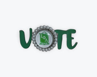 Pin de votación grande de Iota Phi Lambda
