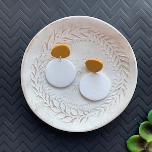Statement clay earrings| clay earrings| minimalist clay earrings| white clay earrings| simple earrings| trendy clay earrings
