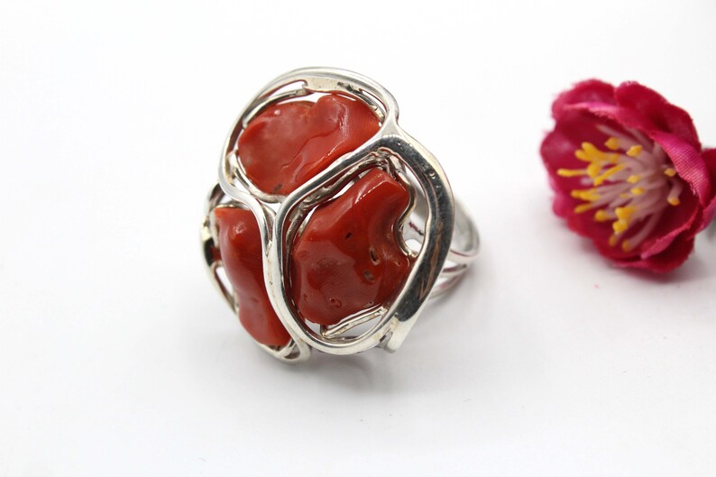 Ring stone real white quartz Natural red coral ring of the Mediterranean