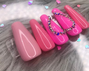 Pretty in Pink Press on Nails | Heart Nails | Pink Press on Nails | Faux Nails | Fake Nails | Gel Nails