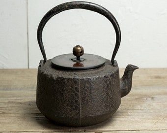 Tetsubin　Japanese antique iron kettle | Taisho Showa period - around 20th century