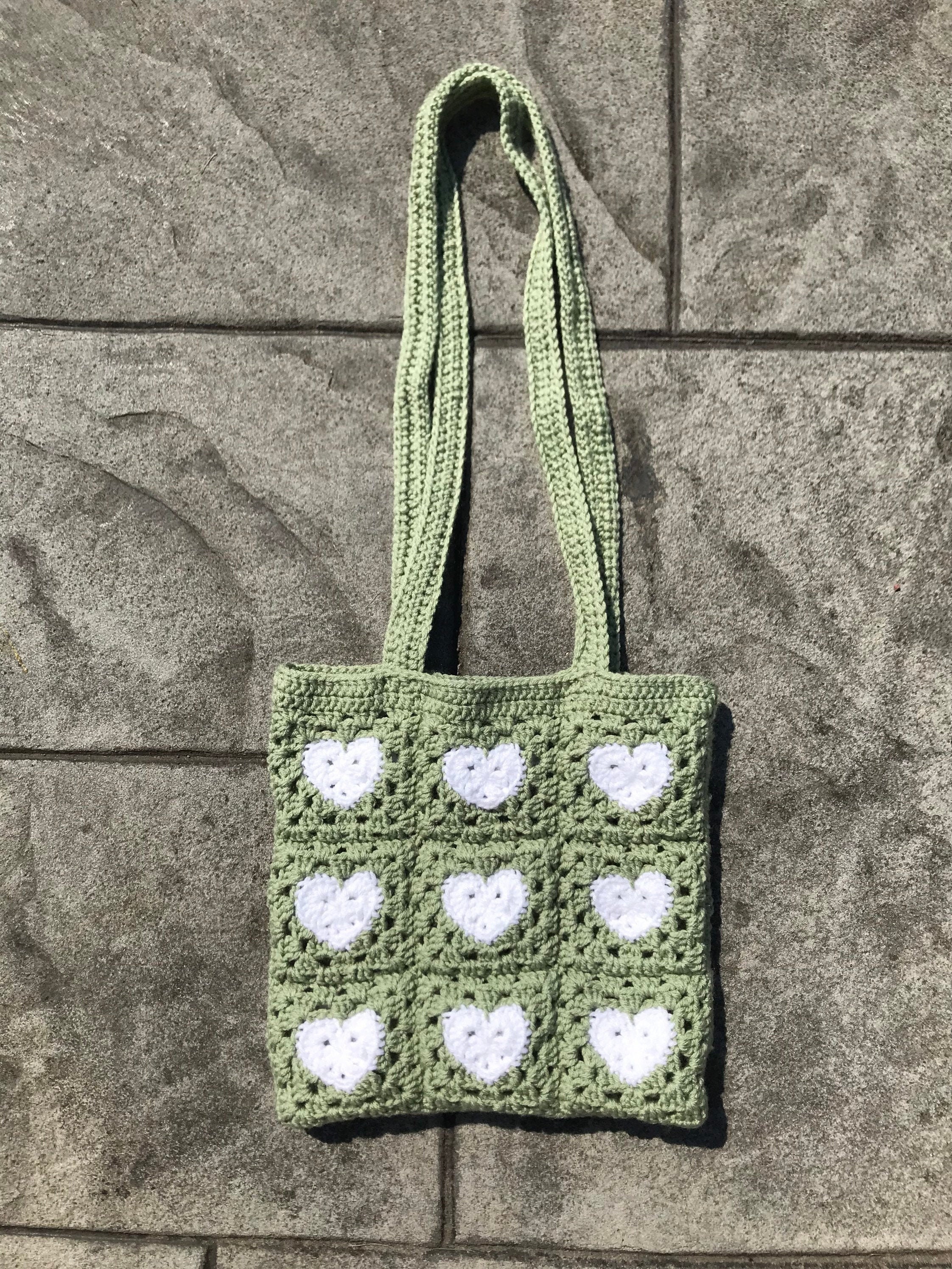 granny square heart tote bag 💞 : r/crochet