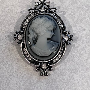 CAMEO Silver tone, Victorian setting, crystals, Vintage-look, scarf pin, blouse, jacket and coat pin, Birthday gift for her