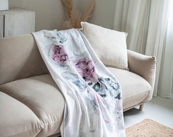 Floral print linen tablecloth, Linen dinning table decor, Elegant linen throw, Peony print bed spread, Wedding gift idea - READY TO SHIP