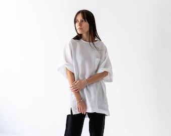 White linen T-shirt with front pocket and side slits, Gender neutral oversized linen top, Unisex boxy linen blouse with crew neck