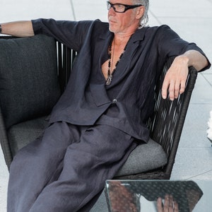 Men's two-piece set of a linen jacket and wide leg pants