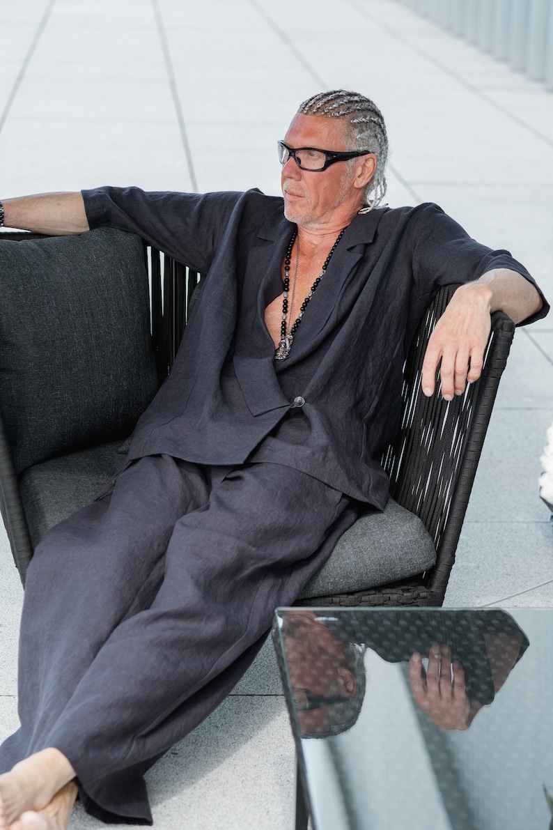 Men's two-piece set of a linen jacket and wide leg pants
