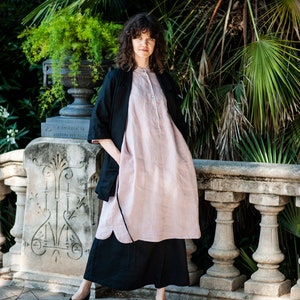 A linen ensemble of a linen tunic, unisex linen jacket KAZOU, and wide-leg linen pants. Your summer go-to for everyday wear and special occasions.