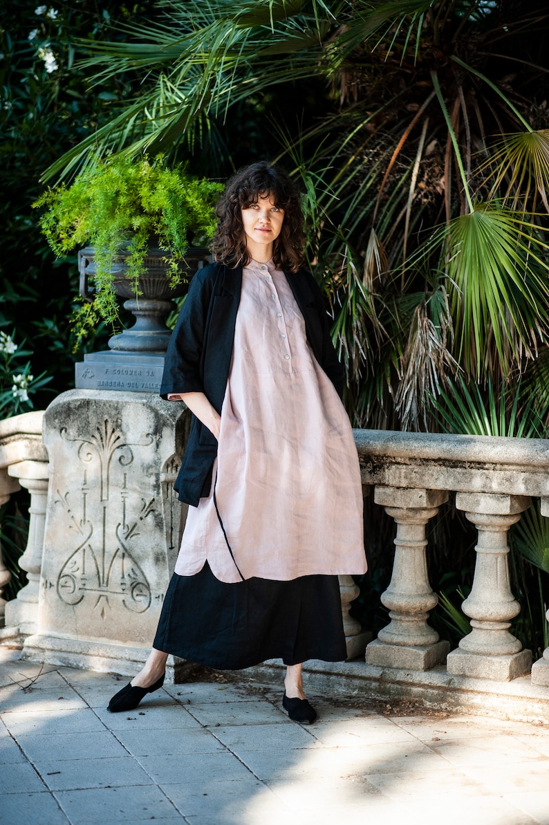 A linen ensemble of a linen tunic, unisex linen jacket KAZOU, and wide-leg linen pants. Your summer go-to for everyday wear and special occasions.
