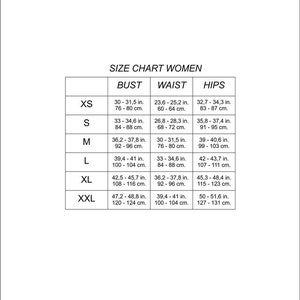 Peut inclure: Tableau des tailles pour v&ecirc;tements femme avec mesures en pouces et en centim&egrave;tres pour le buste, la taille et les hanches. Les tailles incluent XS, S, M, L, XL et XXL.