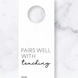 se marie bien avec une étiquette-cadeau pédagogique | Cadeau de remerciement pour les enseignants | Étiquette imprimable pour enseignants | Cadeau d'appréciation de l'alcool pour le professeur