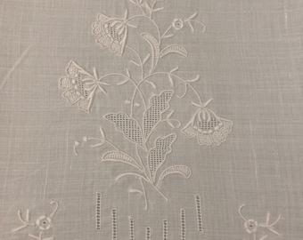 Embroidered Fine Linen Fingertip Towel - Vintage White on White - 4 Available