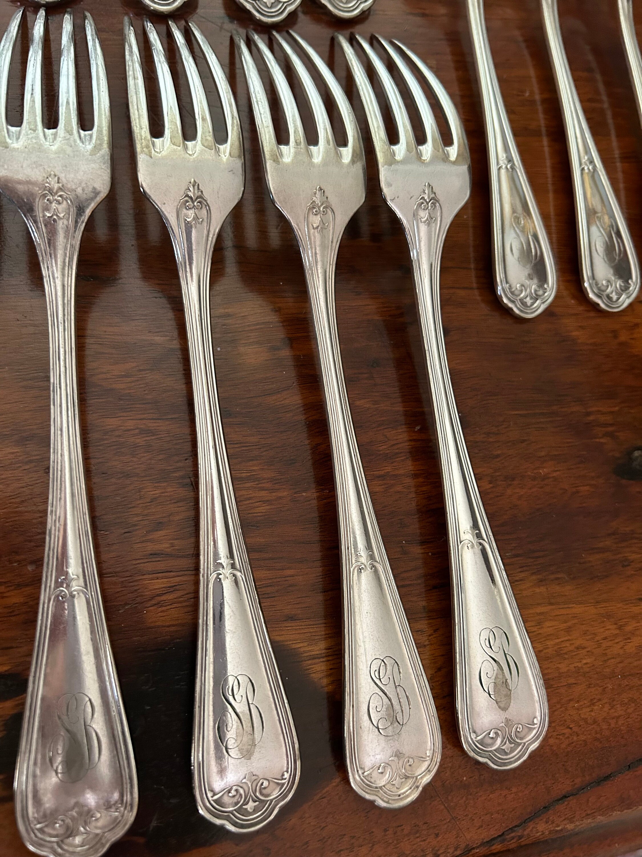 クリストフル ナイフレスト 希少モデル ルイ15世 アカンサスの葉 6個 ロココ クリストフル ナイフレスト 希少モデル ルイ15世 アカンサスの葉