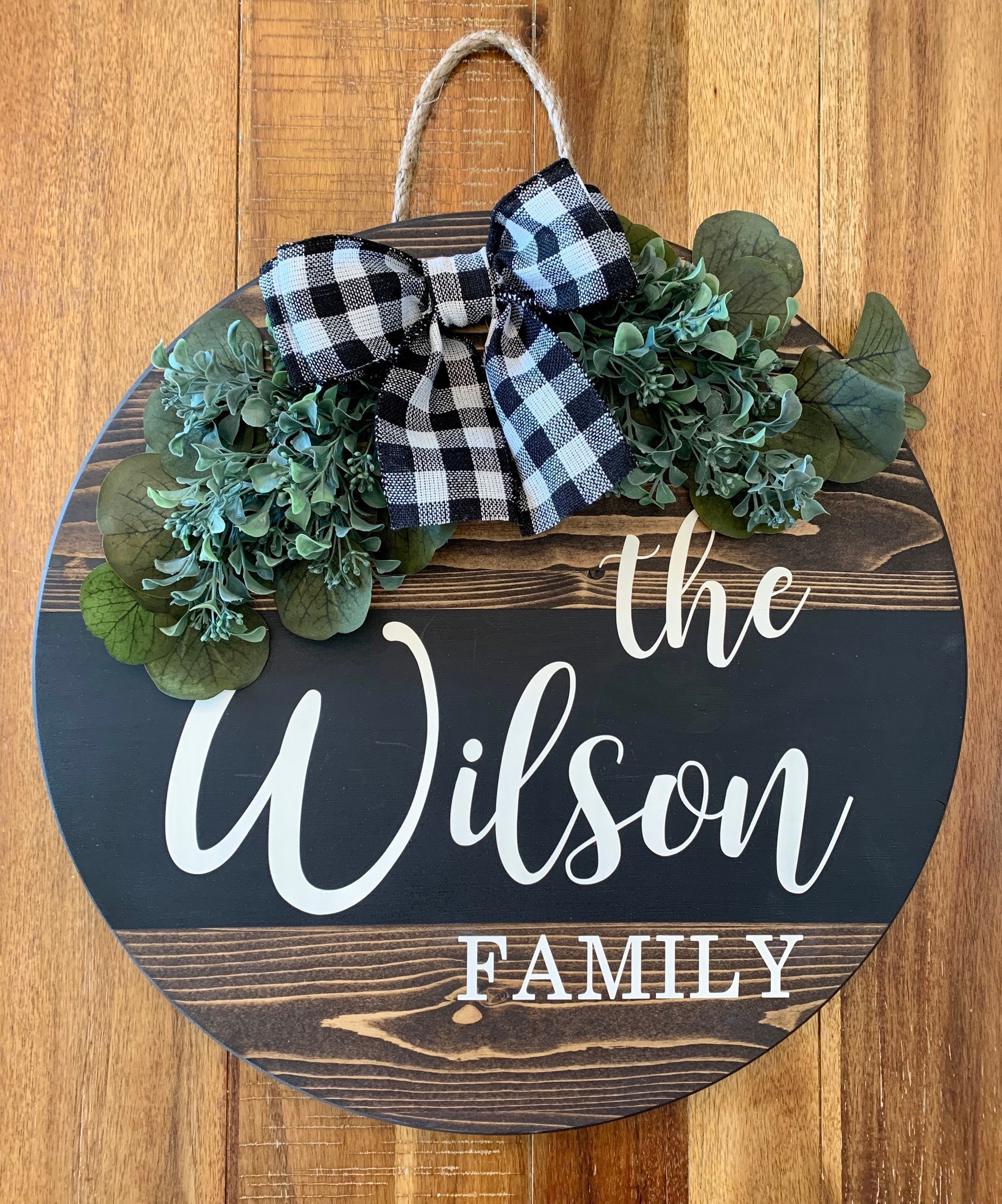 Last name door hanging sign/ door hanger/ wood sign/ round Etsy