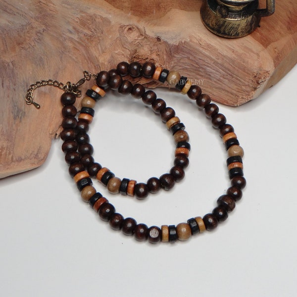 Collier surfeur, collier surf, ras de cou homme, style collier africain, marron, collier idéal mer et plage, perle en bois ronde 8 mm