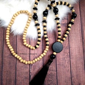 Long Collier-Sautoir en perles bois au style mala avec pompon, mode Bohème-chic, Hippie-Chic pour femme Beige