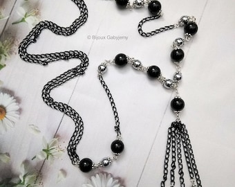 Sautoir bohème long et noir en chaîne avec pendentif pompon en perles / Collier long / Bijoux bohème / Ethnique