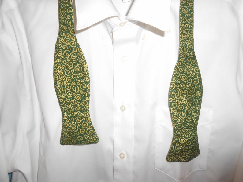 Wine Red-goldNavy Blue-silverForest Green-gold CurlsCurly CuesSwirls-cotton Self Tie Bow Tie peel apart to adjust and fit 14-20 neck