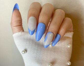 Blue Swirl Press On Nails Medium Almond