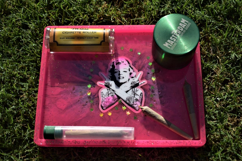 PUNK Marilyn Monroe Resin Herbal Weed Tabaco Smoking Rolling Tray