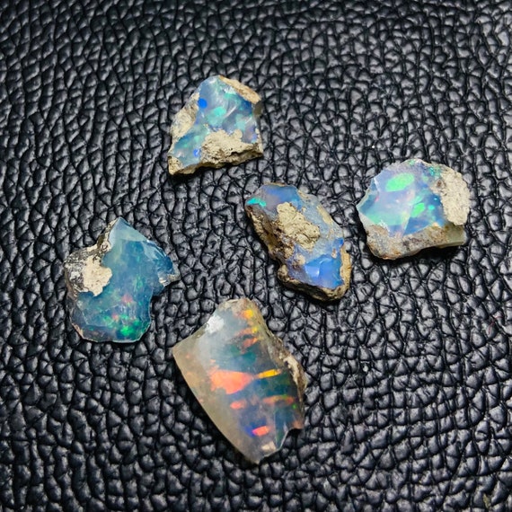 天然エチオピア産オパール原石、13カラット、13x10x5～15x9x4 mm