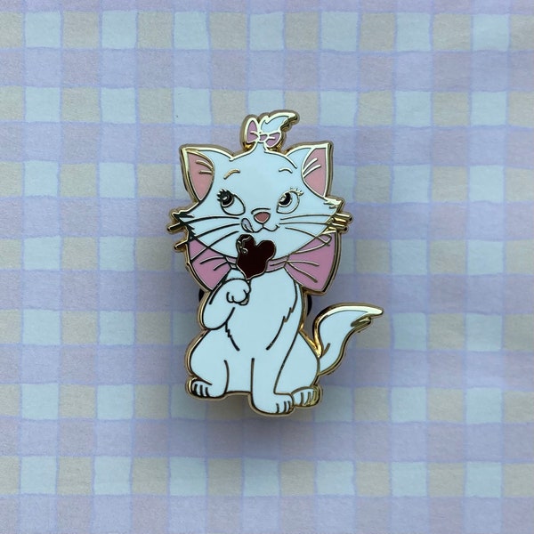 Enamel Pin - Aristocats Marie Snack - Disney Snack - Cats Cute Kawaii -  @magicalstudioco