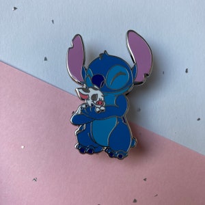 Enamel Pin - Stitch and Pua - Stitch and his little friends - Kawaii Pins - @Magicalstudioco