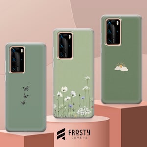 K&ouml;nnte beinhalten: Drei gr&uuml;ne Handyh&uuml;llen mit verschiedenen Designs. Die erste H&uuml;lle hat ein Blumenmuster, die zweite H&uuml;lle hat ein Schmetterlingsmuster und die dritte H&uuml;lle hat ein Sonnen- und Wolkenmuster. Die H&uuml;llen sind alle aus klarem Kunststoff und haben eine matte Oberfl&auml;che.