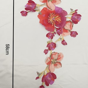 Patch en tissu brodé à la main en trois couleurs, dentelle soluble dans l'eau, pivoine, patch en tissu pour vêtements cousu à la main