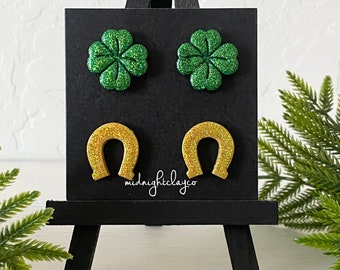 st patricks day earrings, shamrock earrings stud, st patricks day gifts for woman, st patricks day jewelry, horseshoe earrings gold