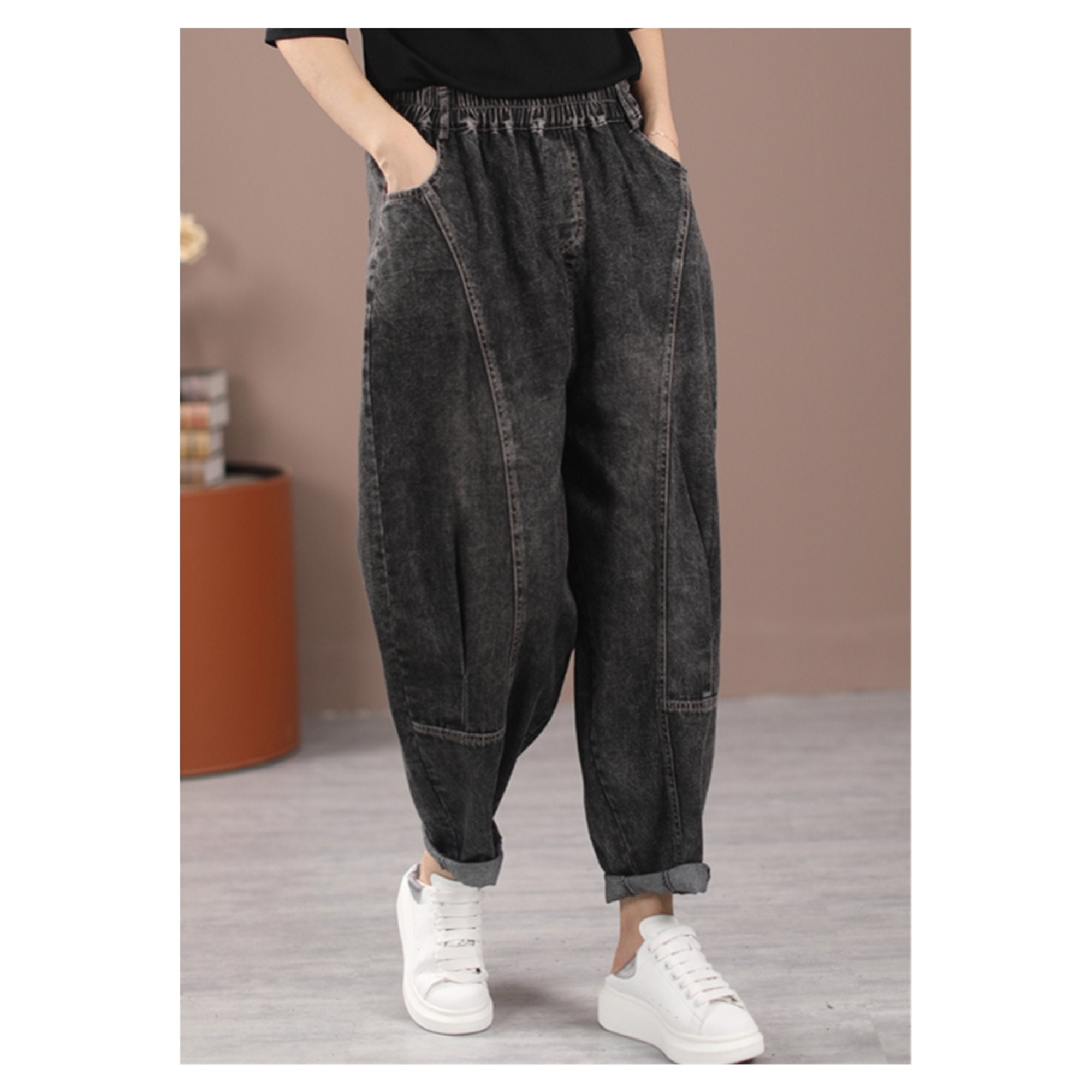 oversized baggy pants