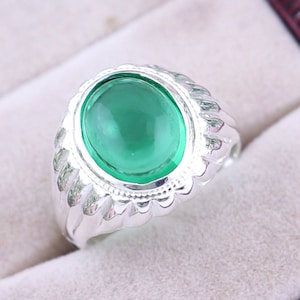 Green Emerald Men&#39;s Ring, Solid 14k White Gold Ring, Handmade Ring, Wedding Anniversary Ring, Gift For Him