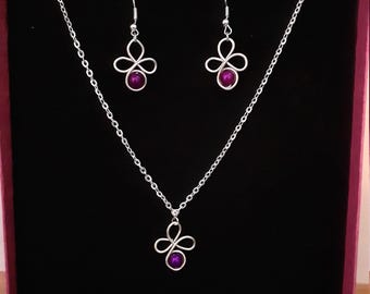 Purple Flower Jewellery Set: Silver Plated Necklace and Earrings