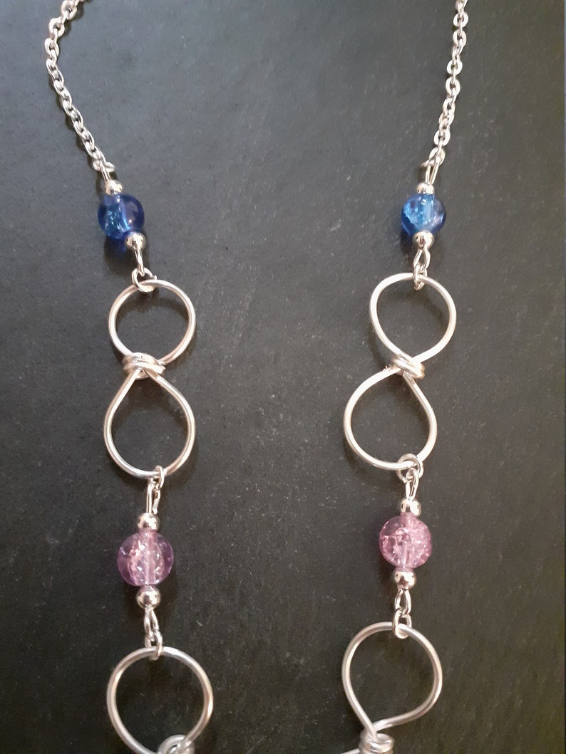 Silver Flower Pendant Necklace 18inch, Silver Wire Pattern Necklace 44.5cm necklace Silver Plated Blue and Purple Decorative Necklace