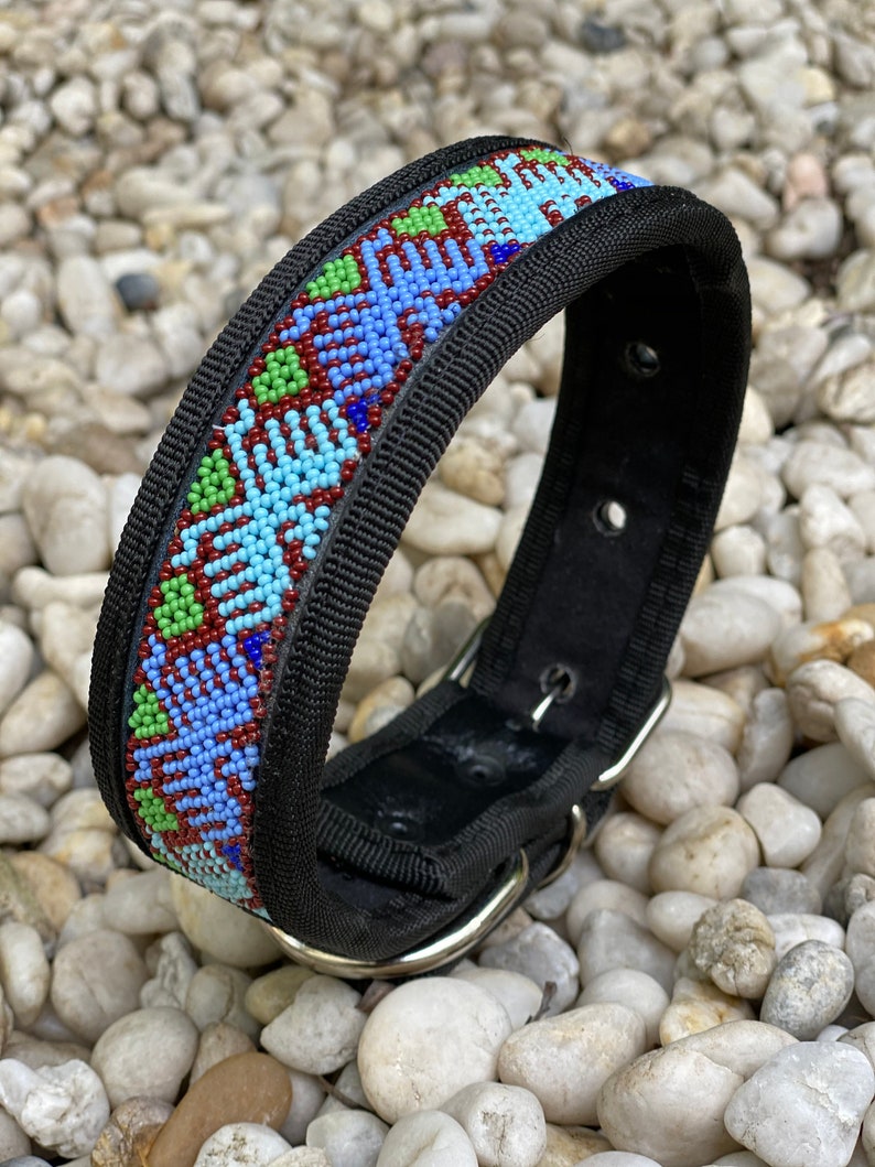 Large l Dog Collar Huichol art Leather collar Handmade Fairtrade Mexican style Handsewn beads