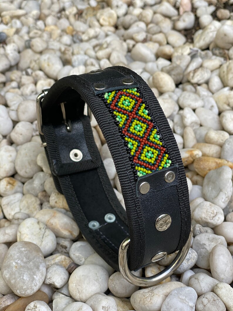Large l Dog Collar Huichol art Leather collar Handmade Fairtrade Mexican style Handsewn beads