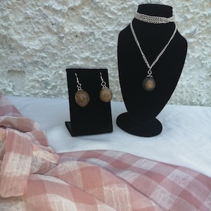 Brown polished stone earring and knecklace set