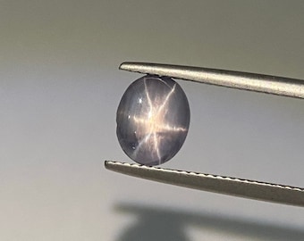 Cabujón ovalado de zafiro estrella azul natural de 3,31 ct - Sri Lanka