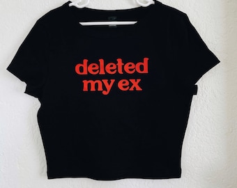 Deleted my EX cropped tee, y2k inspired
