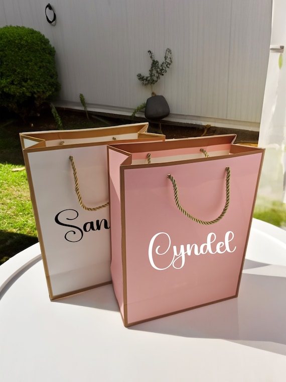Personalized Gift Bag-Elegant Gift Bag-Gold and White Gift Bag-Bridesmaid Gift Bag-Wedding Gift Bag-Bridal Party Gift Bags-Wedding Bags