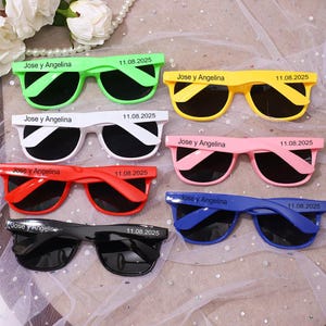 Custom Bridal Party Shaped Sunglasses,Personalised Bridesmaid Gifts,Party Souvenirs,Personalized  glasses