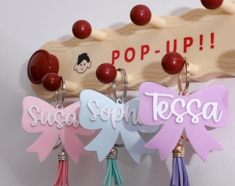 Llavero con nombre personalizado para niños, regalo de Navidad, regalo de Navidad, regalo para cumpleaños o para la vuelta al cole, amigo invisible.