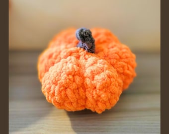 No Sew Crochet Pumpkin Pattern, Pumpkin Keychain Pattern, Halloween Crochet Pattern, Halloween Decor Rustic Pumpkin with Cinnamon Stick Stem