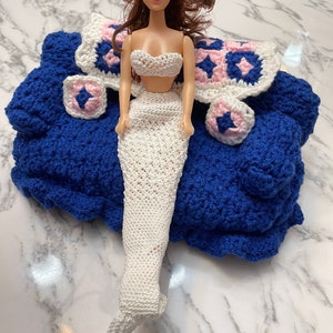 Crochet Barbie couch