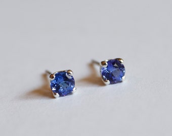 Tansanit Ohrstecker in 925 Sterling Silber gefasst | Dezember Geburtsstein | Natürlicher Tansanit | Echter Tansanit | Facettierter blauer Tansanit