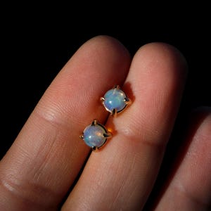 14k Gold Australische Crystal Opal Ohrstecker: Lightning Ridge Feuer Opale
