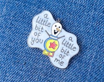 A Little Bit of You - Frozen der musikalische Anstecker